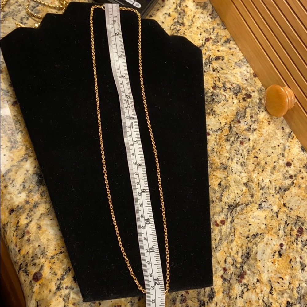 XxHold Xx Avon gold chain 24” - Picture 11 of 15